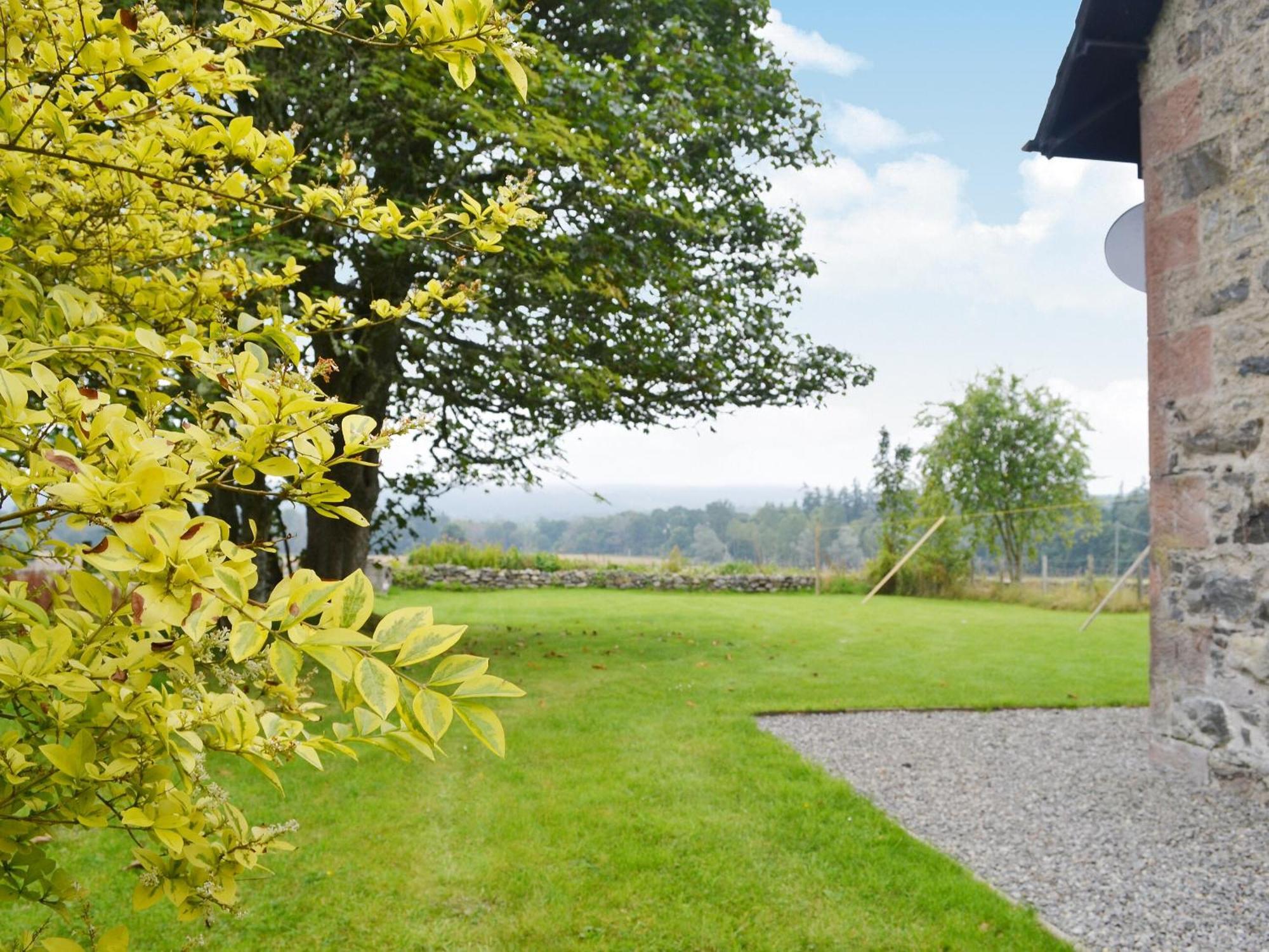Checkers Cottage - Beaufort Estate Belladrum Екстер'єр фото