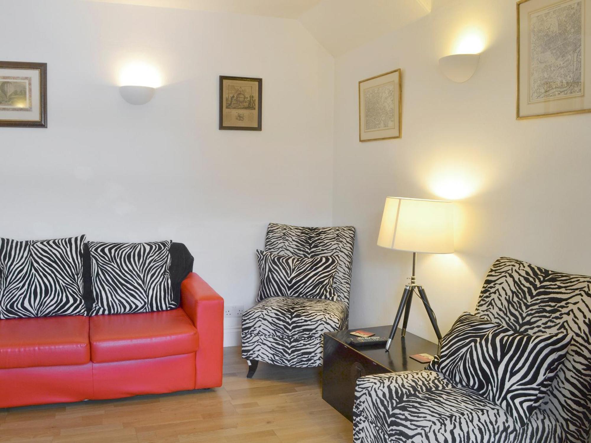 Checkers Cottage - Beaufort Estate Belladrum Екстер'єр фото